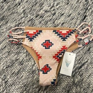☀️ NWT Isla James Swim Bottom